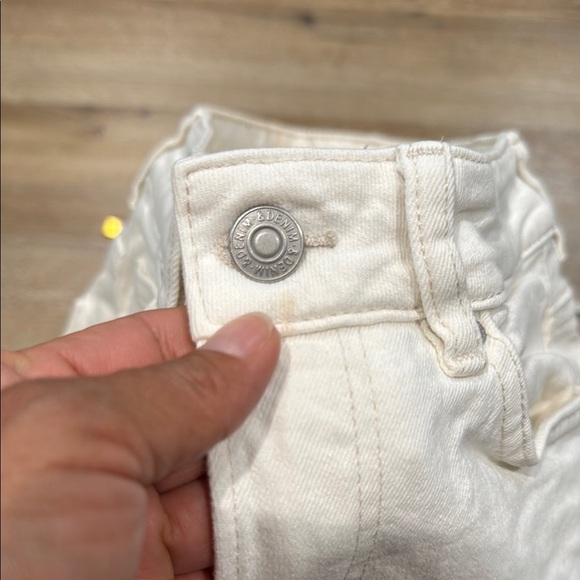 &DENIM Size 26 White Wide Leg Flare Jeans with Frayed Hem - Picture 10 of 13